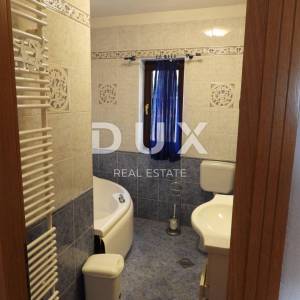 CRIKVENICA - stan prizemlje 180 m2 s panoramskim pogledom na more + okoliš 250 m2