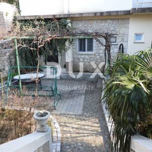 CRIKVENICA - stan prizemlje 180 m2 s panoramskim pogledom na more + okoliš 250 m2