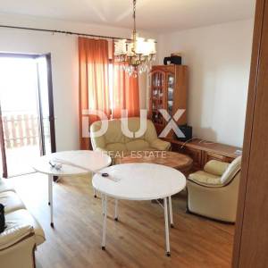 CRIKVENICA - stan prizemlje 180 m2 s panoramskim pogledom na more + okoliš 250 m2