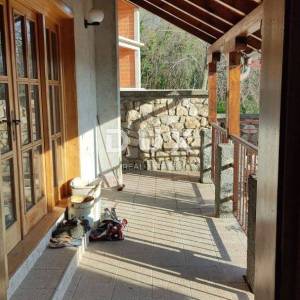 CRIKVENICA, TRIBALJ - Kamena kuća 135 m2, s pogledom na more