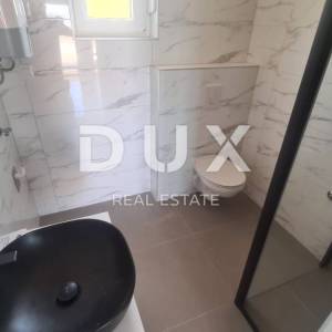 CRIKVENICA - Trosobni apartman u novogradnji s pogledom na more