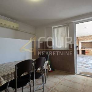 Crikvenica, u naravi 2 stana
