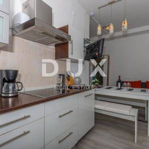 CRIKVENICA - Vila pored mora