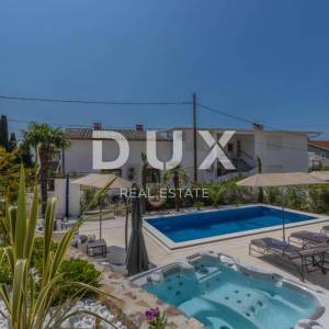 CRIKVENICA - Vila pored mora