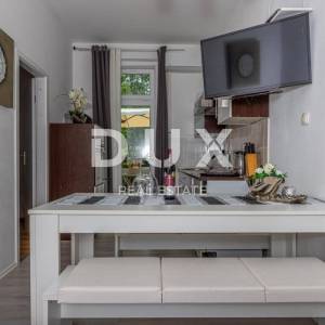 CRIKVENICA - Vila pored mora
