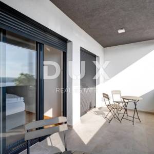 CRIKVENICA - Vila s bazenom i panoramskim pogledom na more