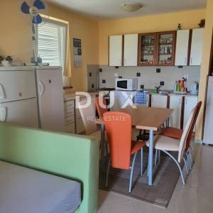 CRIKVENIČKA RIVIJERA, SELCE- stan 60 m2