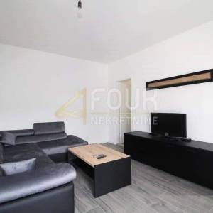 Crikveničko zaleđe, Drivenik, obnovljena kuća s bazenom, 150m2