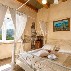 Crikveničko zaleđe, Tribalj, prekrasna vila s bazenom i wellnessom