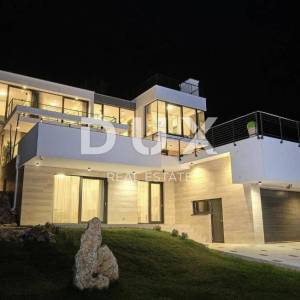 DALMACIJA ,PAŠMAN Moderna vila s bazenom i pogledom na more