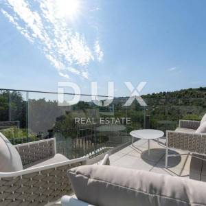 DALMACIJA ŠIBENIK Luksuzna vila s pogledom na more