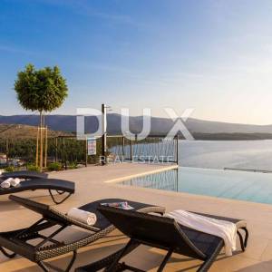 DALMACIJA, ŠIBENIK - Luksuzna villa sa bazenom nogometnim igralištem i saunom