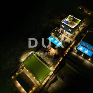 DALMACIJA, ŠIBENIK - Luksuzna villa sa bazenom nogometnim igralištem i saunom