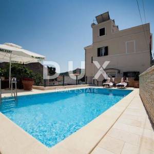 DALMACIJA, TISNO - Boutique hotel prvi red do mora