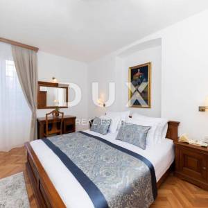 DALMACIJA, TISNO - Boutique hotel prvi red do mora