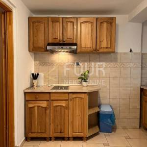 Dalmacija, Tribunj, 1s+db, 104m2, terasa