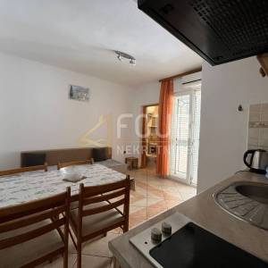 Dalmacija, Tribunj, 1s+db, 104m2, terasa