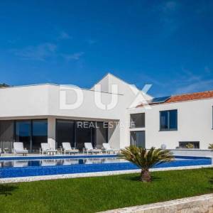 DALMACIJA, TROGIR - Luksuzna vila s bazenom