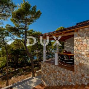 DALMACIJA, TROGIR - Privatna oaza uz plažu