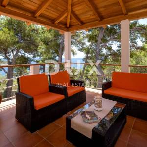 DALMACIJA, TROGIR - Privatna oaza uz plažu