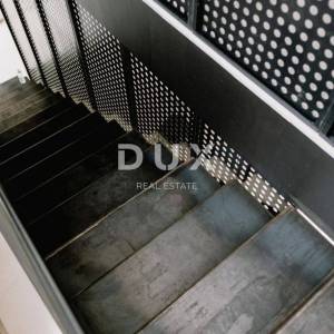 DALMACIJA, VODICE – Arhitektonsko remek djelo samo 350m od mora