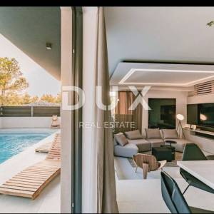DALMACIJA, VODICE – Arhitektonsko remek djelo samo 350m od mora