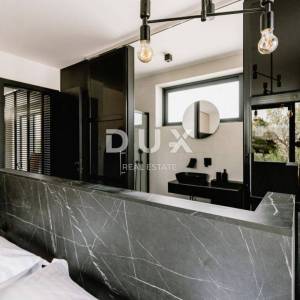 DALMACIJA, VODICE – Arhitektonsko remek djelo samo 350m od mora