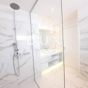 DALMACIJA, ZADAR - Luksuzan hotel na top lokaciji 