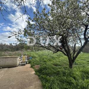 DIKLO, CERODOLE - Zemljište 1000m² sa objektom