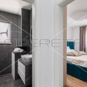 Dizajnerska vila 1. red do mora, 407 m2, Marina kraj Trogira                    