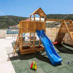 Dizajnerska vila 1. red do mora, 407 m2, Marina kraj Trogira                    