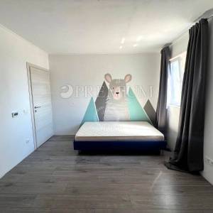 Dobrinj-Kras,  prizemnica 75m2 na parceli površine 1080 m2!