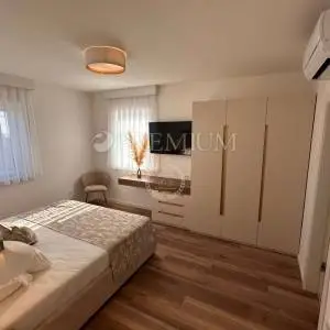 Dobrinj, novoizgrađena luksuzna kuća s bazenom!