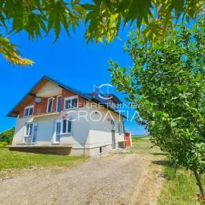 DONJE LADANJE: NOVOUREĐENA, 12 km od VARAŽDINA!