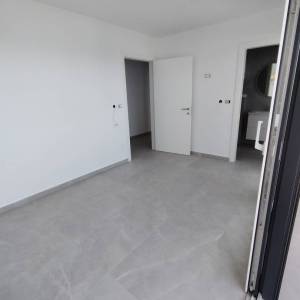 Dramalj, 1.kat,  126m2, parking, 300 m od mora S3