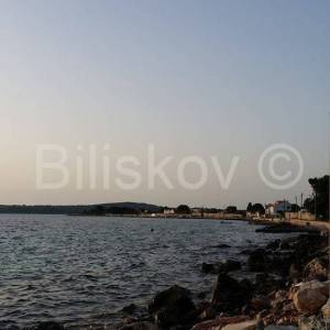 Drvenik Mali, samostojeća
