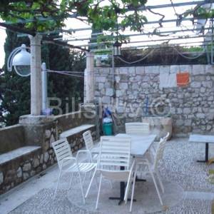 Dubrovnik,stan u staroj dubrovačkoj villi.