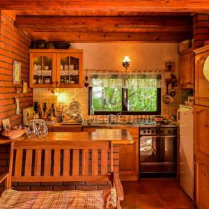 Duga Resa - Zvečaj, prekrasno imanje na obali Mrežnice