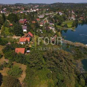 Duga Resa - Zvečaj, prekrasno imanje na obali Mrežnice