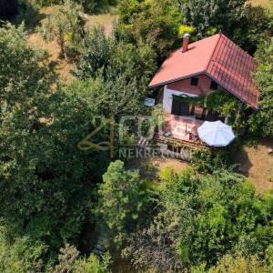 Duga Resa - Zvečaj, prekrasno imanje na obali Mrežnice