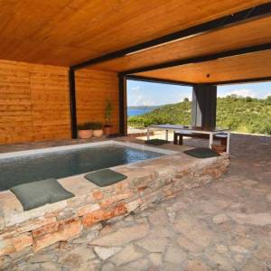 DUGI OTOK - Moderna prizemnica 100m od mora