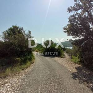 DUGI OTOK, ZAGLAV -  Građevinsko zemljište s panoramskim pogledom