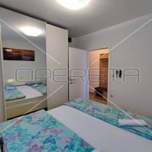 Dugoročan najam, jednosoban stan, prvi red do mora, 55 m2, Diklo
