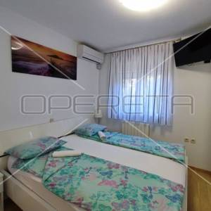 Dugoročan najam, jednosoban stan, prvi red do mora, 55 m2, Diklo