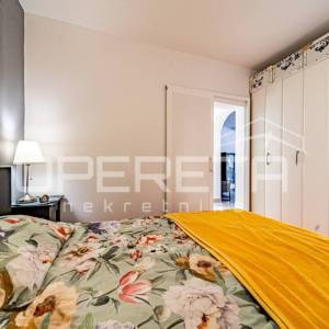 Dvije jedinice prvi red do mora, terasa i vrt, Korčula