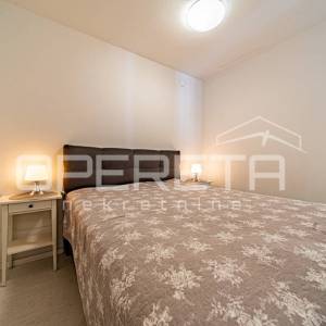Dvije jedinice prvi red do mora, terasa i vrt, Korčula