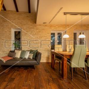 Dvoetažni stan s krovnom terasom, 180 m2, Centar, Zadar