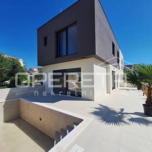 Dvojna kuća, S1, 136,80m2, novogradnja, Srima