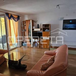 Dvosoban stan, 74,2 m2, 50 m do mora, Tribanj, Starigrad