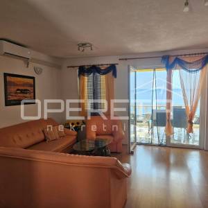 Dvosoban stan, 74,2 m2, 50 m do mora, Tribanj, Starigrad